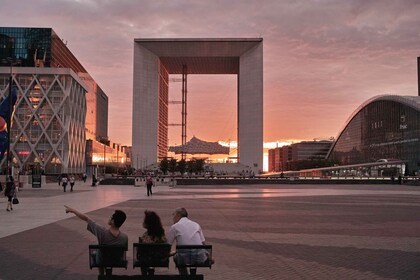 Paris: Private La Défense gåtur