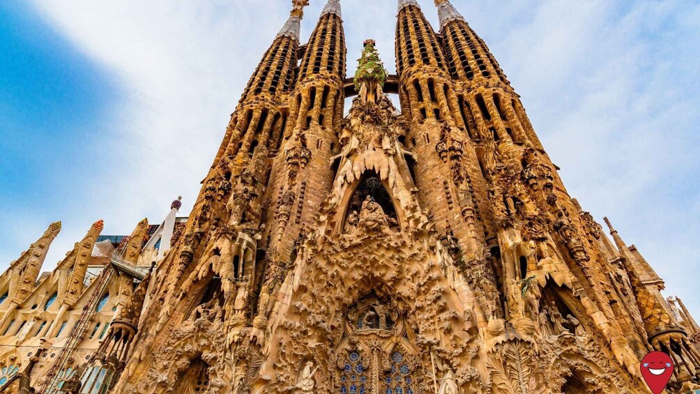 Picture 6 for Activity Sagrada Familia: History&Legends Comedy Tour