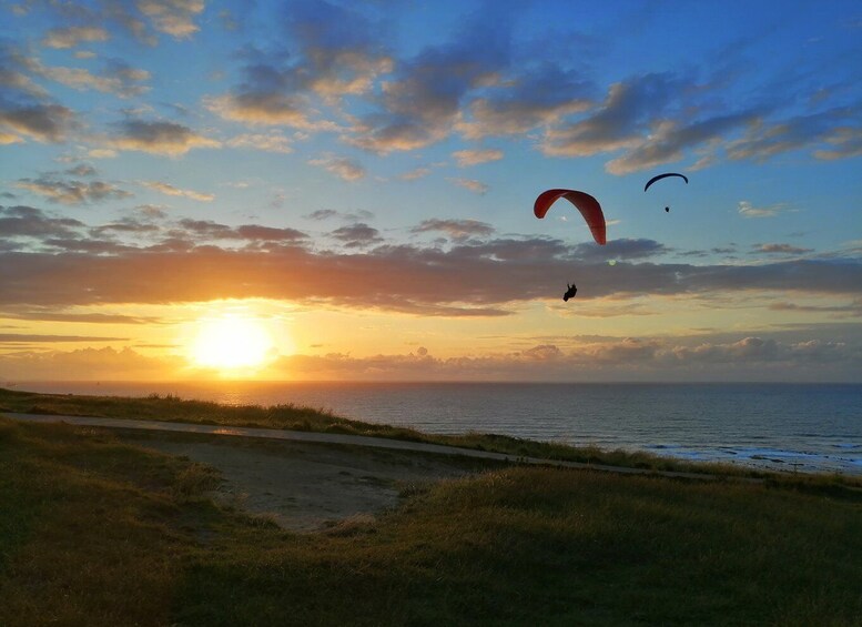 Picture 1 for Activity Bilbao: Vuelo en Parapente en la costa de Sopelana y Getxo