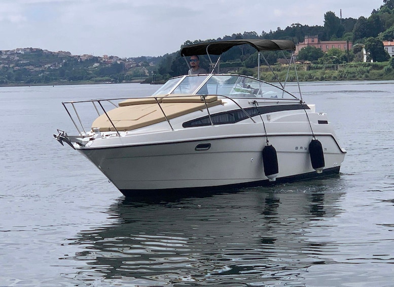 Private Cruise in Rio Douro - 2 hours - Up to 8 Passengers