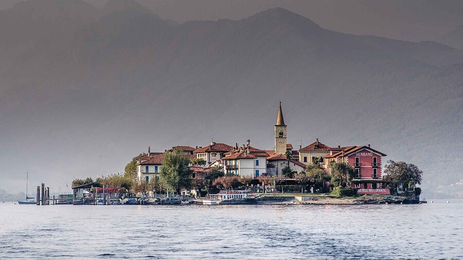 From Stresa: Isola Pescatori Hop-On Hop-Off Boat Tour