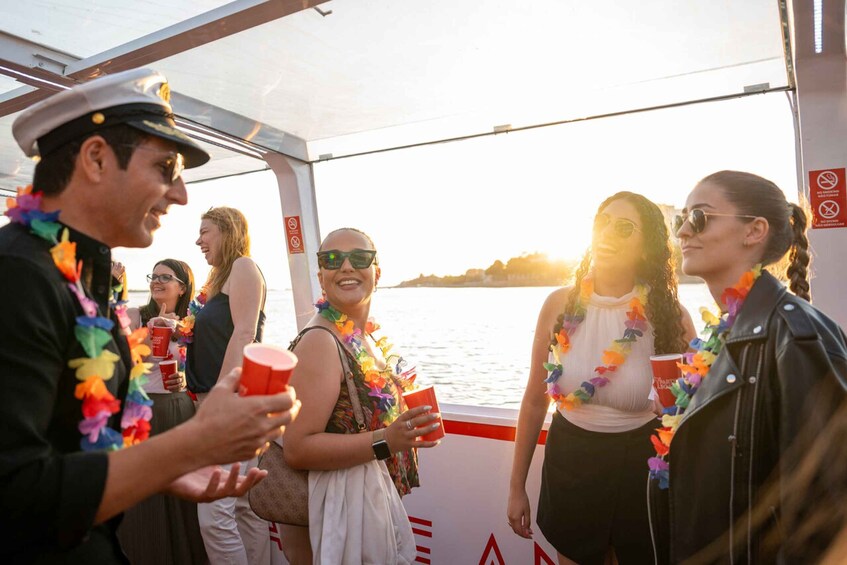 Porto: Douro River Party Boat with Sunset Option & 6 Bridges