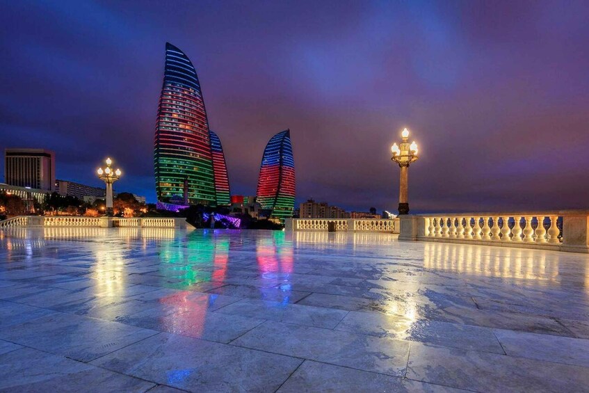 Picture 3 for Activity Baku Nights Tour By Heritage Travel