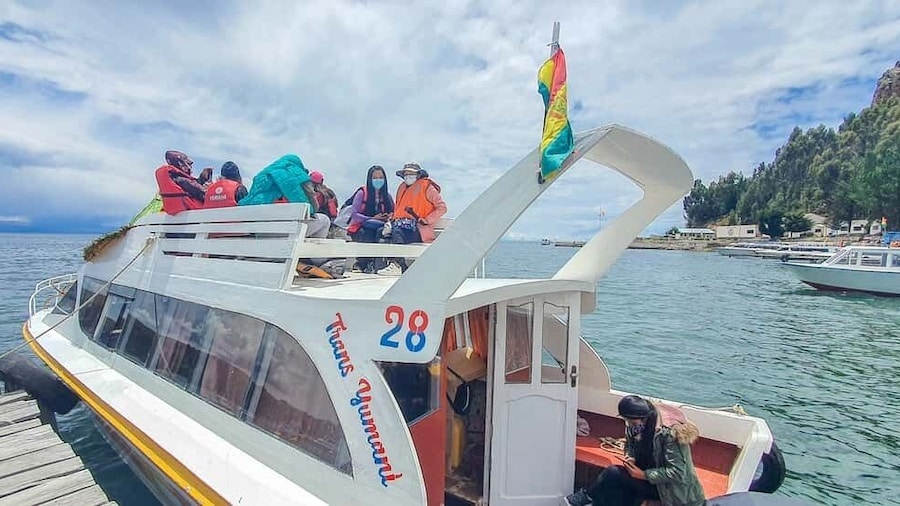 La Paz: Lake Titicaca and Sun Island Group Tour