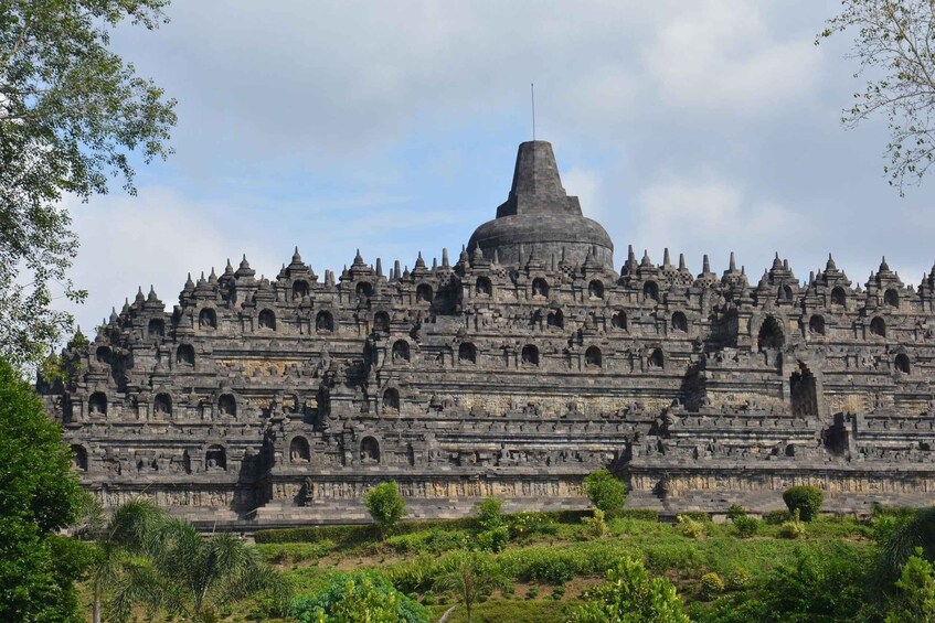 Picture 2 for Activity From Yogyakarta: Prambanan Temple Morning Tour and Borobudur