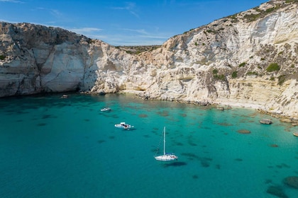 Cagliari: Devil's Saddle Sailboat Tour with Snorkelling