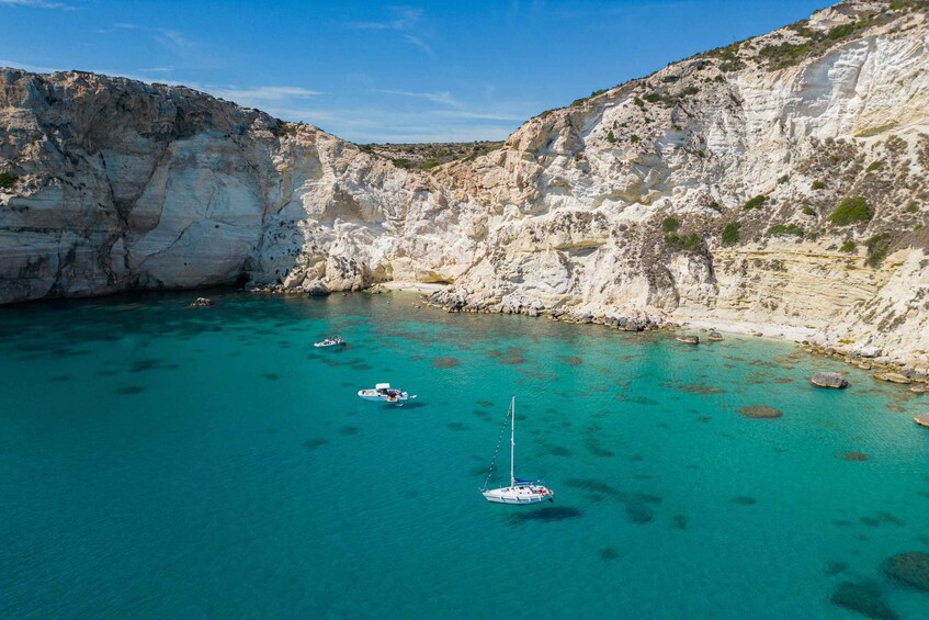 Cagliari: Devil's Saddle Sailboat Tour with Snorkeling