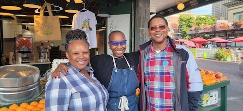 Seattle: Coffee and Brunch Tasting Tour at Pike Place Market
