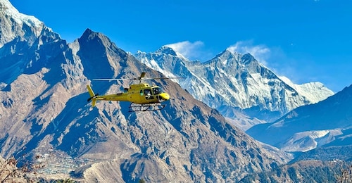 Katmandú: Recorrido en helicóptero por el Everest con aterrizaje (sostenga ...