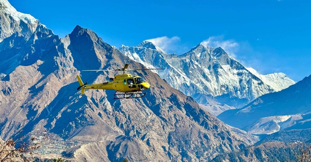 Kathmandu: Mt Everest Helicopter Tour with Syangboche land