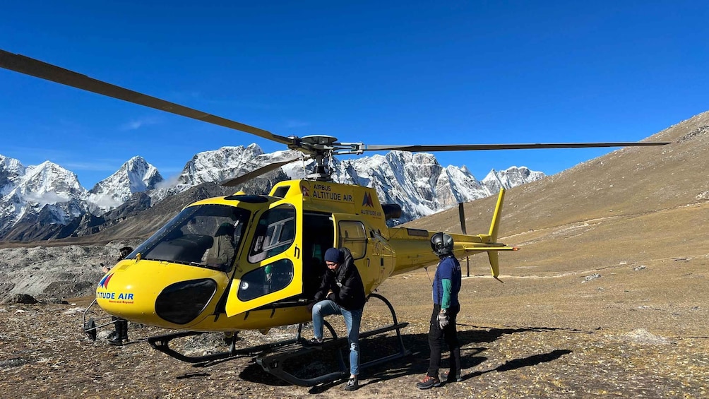 Picture 2 for Activity Kathmandu: Mt Everest Helicopter Tour with Syangboche land