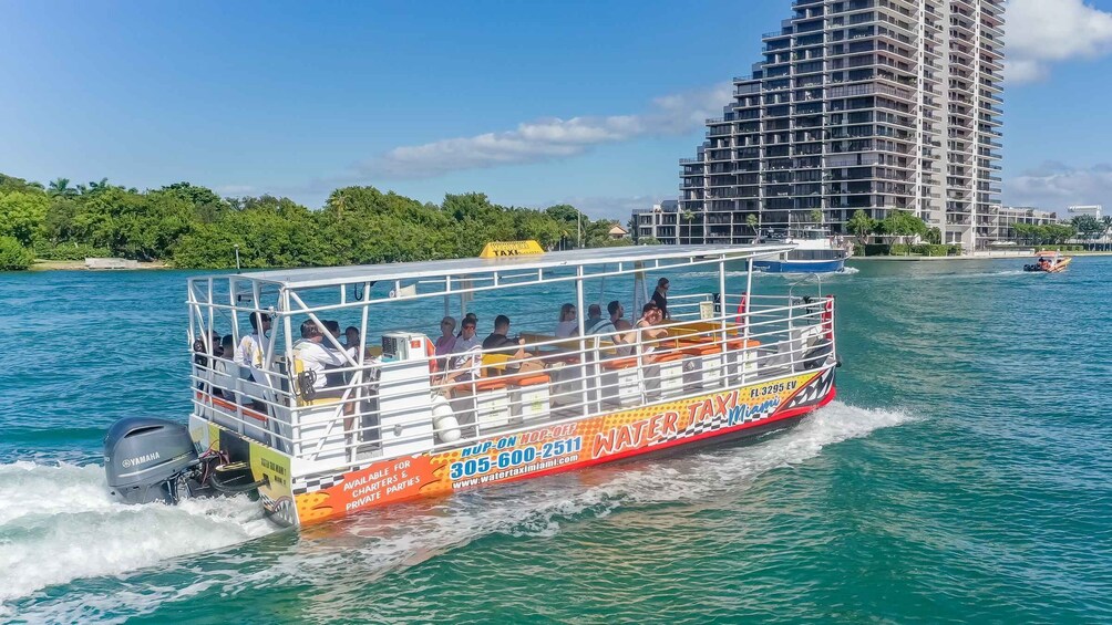 Miami: Hop-on Hop-off Boat Cruise