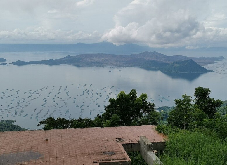 Picture 3 for Activity From Manila: Taal Volcano and Lake Boat Sightseeing Tour