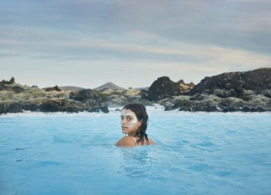 Depuis Reykjavik : Entrée au Lagon Bleu avec transferts aller-retour