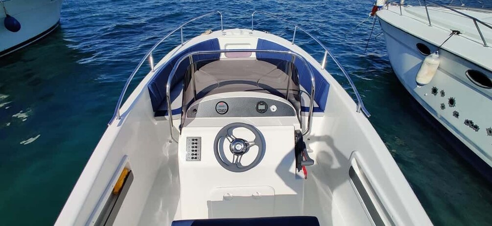 Picture 5 for Activity Rent a boat in Taormina without a license