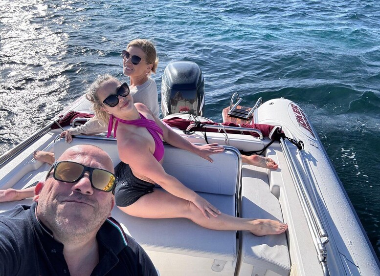 Picture 11 for Activity Cagliari: tour Sunset snorkeling con aperitivo e Delfini