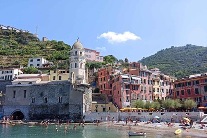 "Visit Wonderland Cinque Terre" in one day