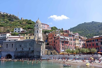 «Visita el país de las maravillas de Cinque Terre» en un día