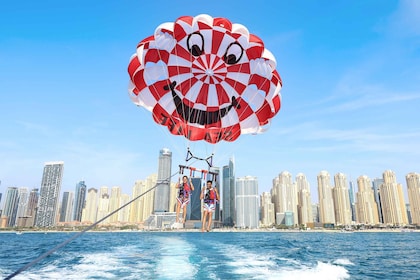 Dubai: Palm View and JBR View Parasailing Experience