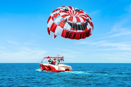Dubai: Palm View and JBR View Parasailing Experience