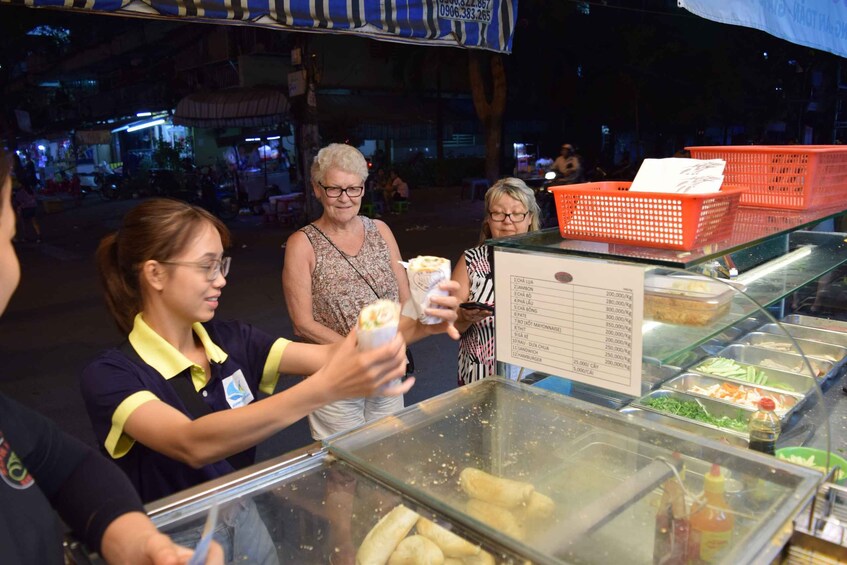 Picture 7 for Activity Ho Chi Minh City: Street Food Night Tour with a Local Guide