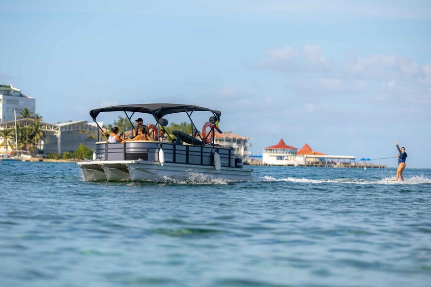 Picture 10 for Activity 1 hour of Wakeboarding on the beaches of San Andrés