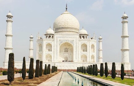 Fra Delhi: Taj Mahal soloppgang og Fatehpur Sikiri-tur