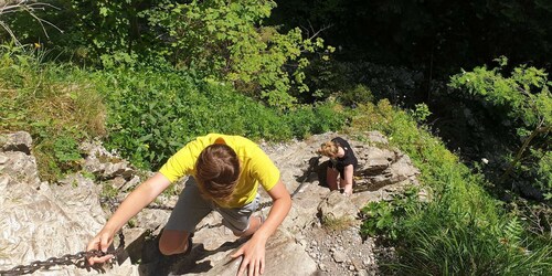 クラクフ発：タトラ山脈ハイキングと温泉