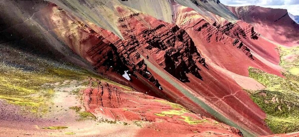 Picture 10 for Activity Cusco: Rainbow Mountain and Red Valley Trip with 2 Meals