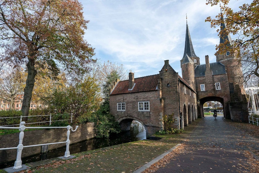 Picture 2 for Activity Delft: Vermeer History Open Boat Cruise