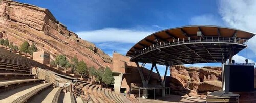 Desde Denver: Anfiteatro Red Rocks y ruta en coche por Golden