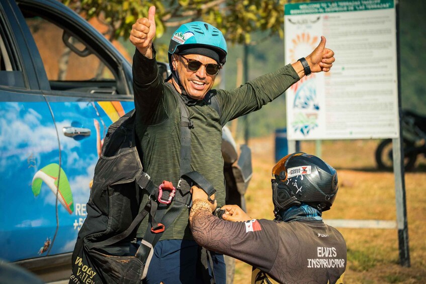 Picture 2 for Activity Jaco: 1500ft Tandem Paragliding Flight with Beach Views