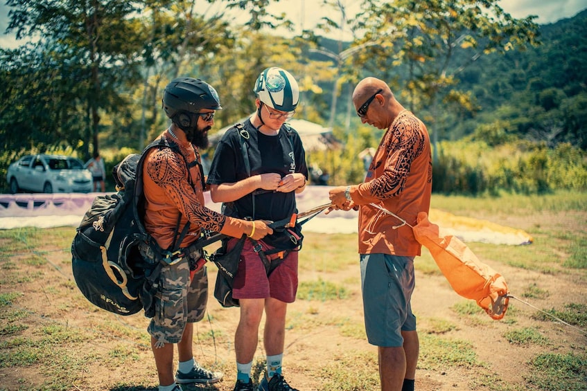 Picture 3 for Activity Jaco: 1500ft Tandem Paragliding Flight with Beach Views