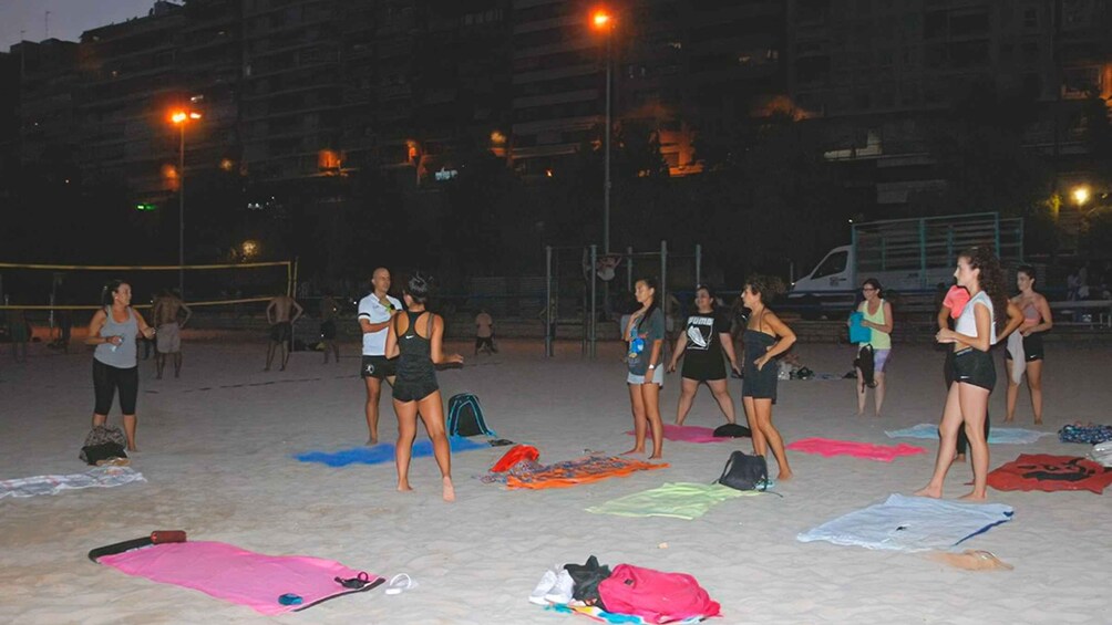 Picture 5 for Activity Alicante: Yoga, Mindfulness y Paddle Surf at Postiguet Beach