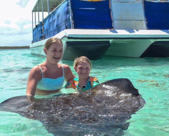 Picture 1 for Activity Antigua: Stingray City Experience with Round-Trip Transfer