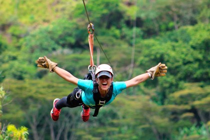 Tambopata: aventura en tirolesa y kayak a Monkey Island