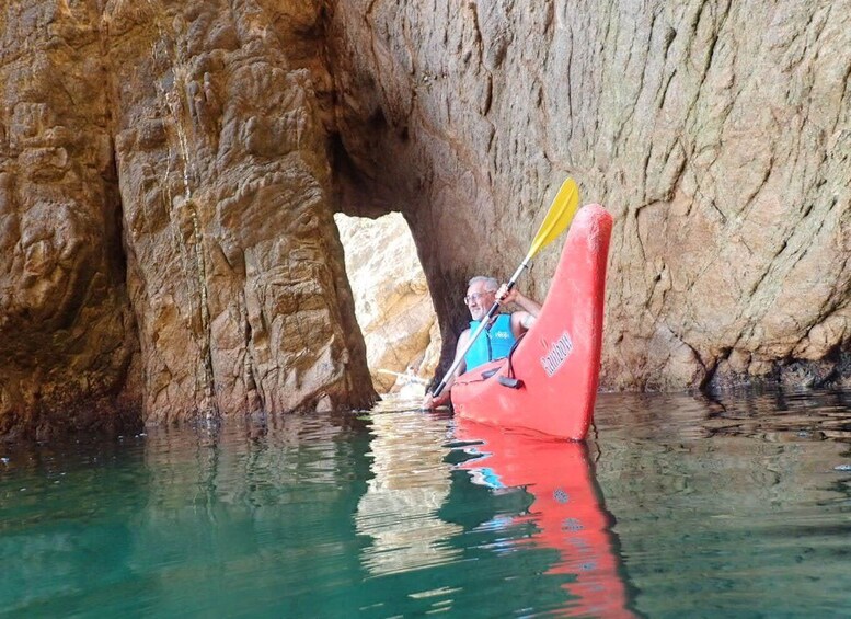 Sant Feliu de Guíxols: Morning Sea Kayak Tour