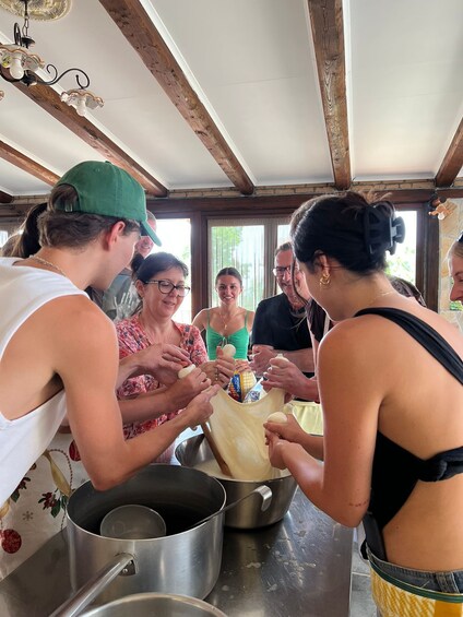 Picture 1 for Activity Amalfi Cooking class: Tiramisù, mozzarella and Pasta