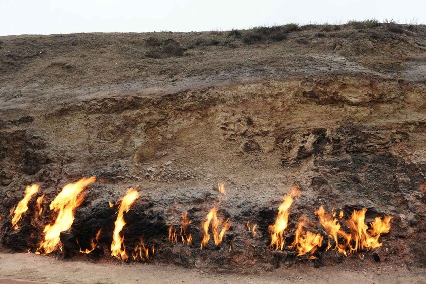 Half Day Ateshgah-Fire Temple & Yanardag-Fire Mountain tour