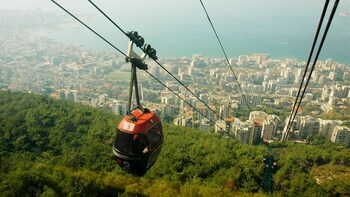 Full-Day Tour of Jeita, Byblos & Harissa with Lunch