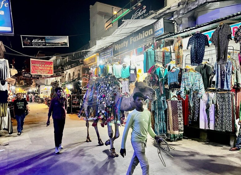 Picture 2 for Activity Evening Walking Tour with Fire Rituals-The Pushkar Route