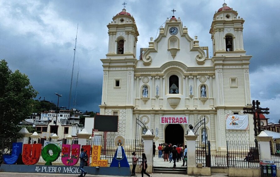 Picture 3 for Activity From Huatulco: Magical Town of Juquila Tour