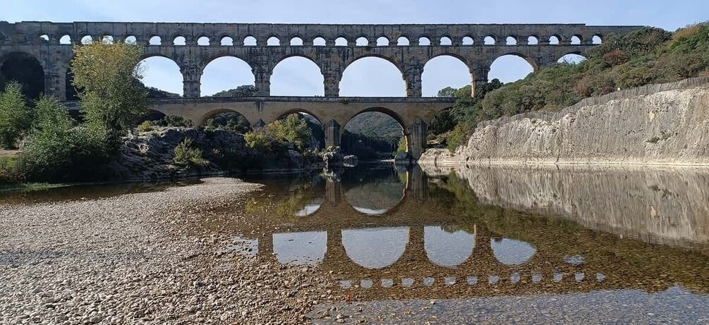 Picture 2 for Activity From Aix-en-Provence: Avignon City Highlights & Pont du Gard