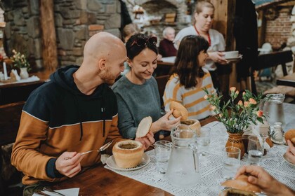 Krakow: Traditional Polish Food and Drinks Tasting Tour