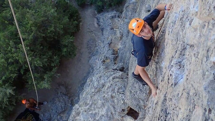 Sesimbra: Rock Climbing & Abseiling in Arrábida Natural Park