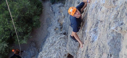 Sesimbra: Rock Climbing & Abseiling in Arrábida Natural Park
