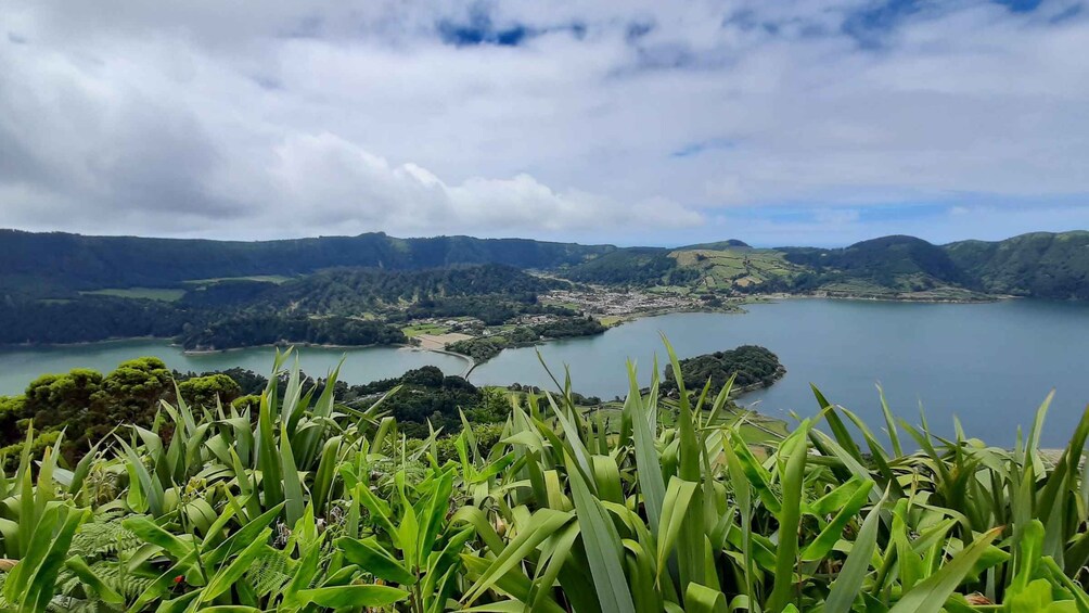 Picture 12 for Activity Azores: Explore the dramatic crater of Sete Cidades