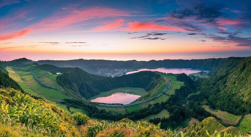 Azores: Explore the dramatic crater of Sete Cidades