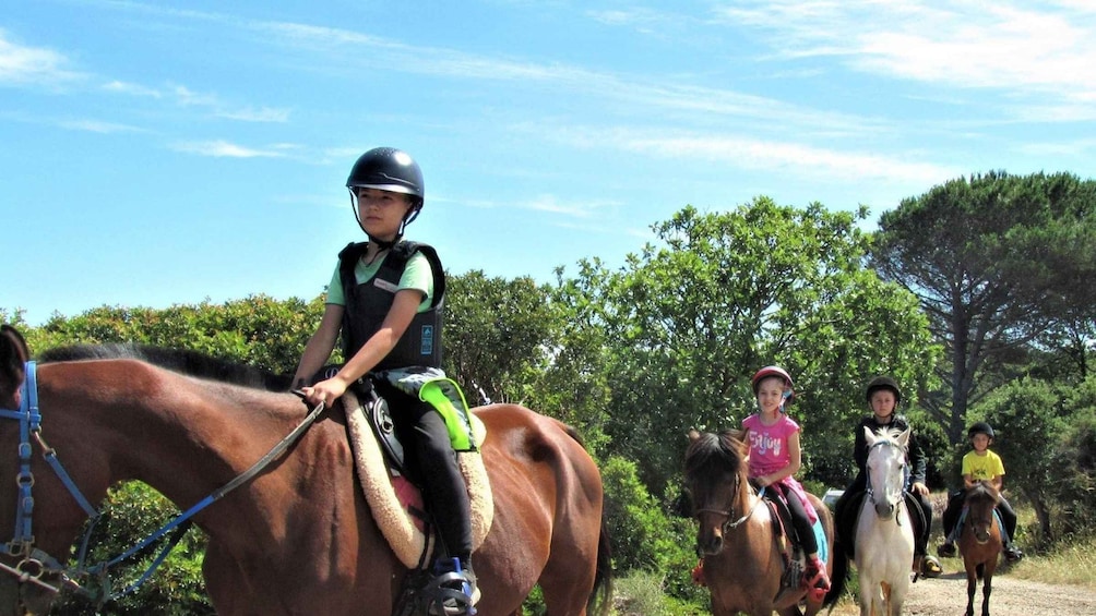 Sedini: horseback riding for children near Castelsardo
