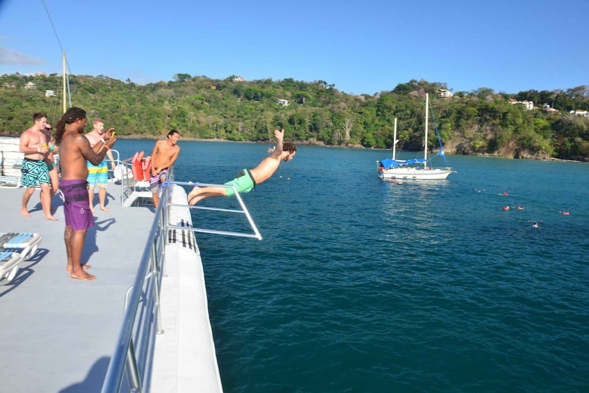 Picture 2 for Activity Catamaran + Snorkeling Tour